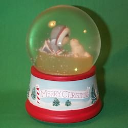 1983 Frosty Friends - Snow Globe Hallmark Ornament