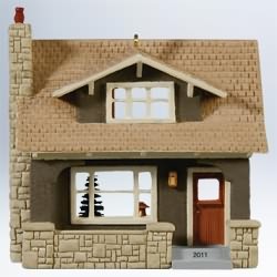 2011 Nostalgic Houses #28 - Arts And Crafts Bungalow Hallmark Ornament