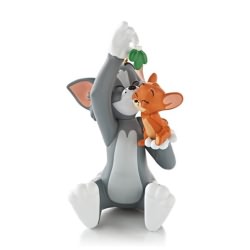 2013 Tom And Jerry - A Christmas Truce Hallmark Ornament